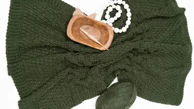Forest green Totally Textured Crochet Blanket with a wooden tray and beads