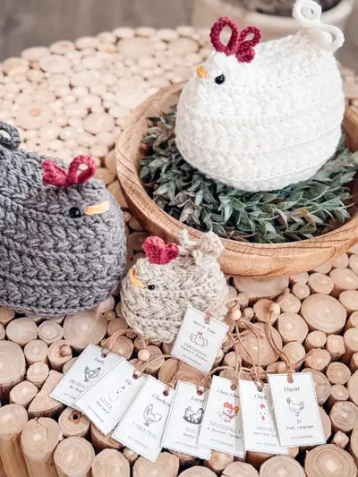 Wheat Stitch Crochet Chickens in white and gray with printed gift tags