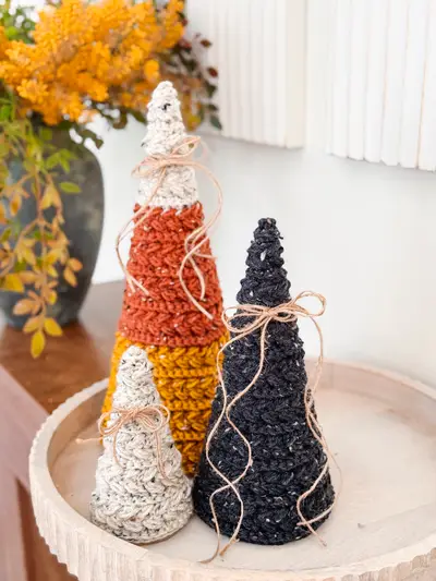 Wheat Stitch Crochet Trees in orange, mustard, cream and black for Halloween