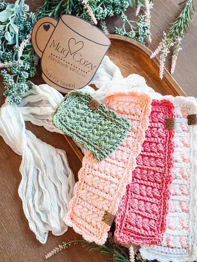 Mug Cozy gift card with sage, coral and white Wheat Stitch Scalloped Mug Cozies